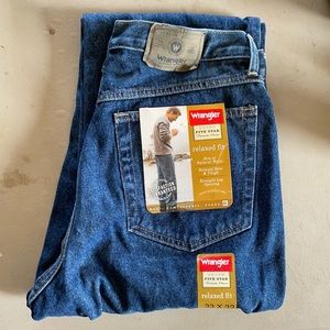 NWT Men’s Wrangler Relaxed Fit Jeans